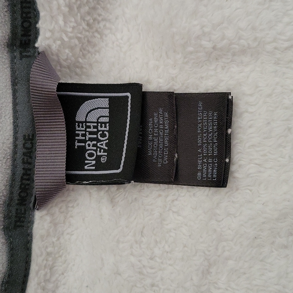 The North Face Limited Edition Breast Cancer Jacket - Picture 8 of 10